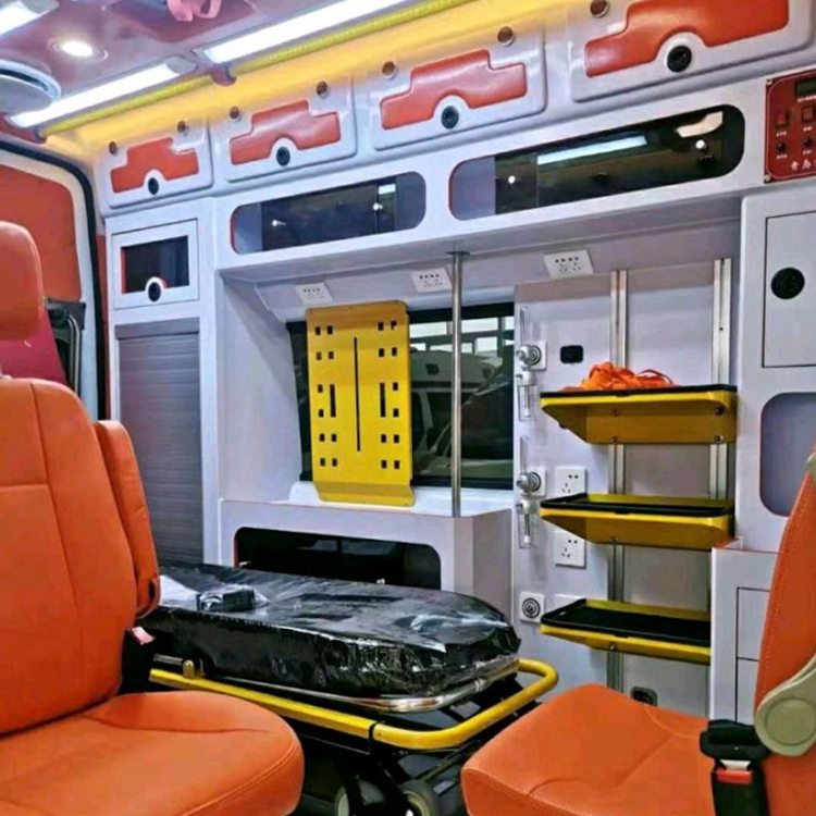 福海长途救护车护送病人租赁价格